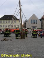 Maibaum-Aufstellen