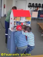 Erst wurde das Häuschen verraucht ...